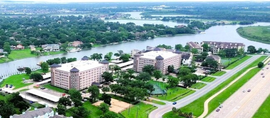 Nassau Bay